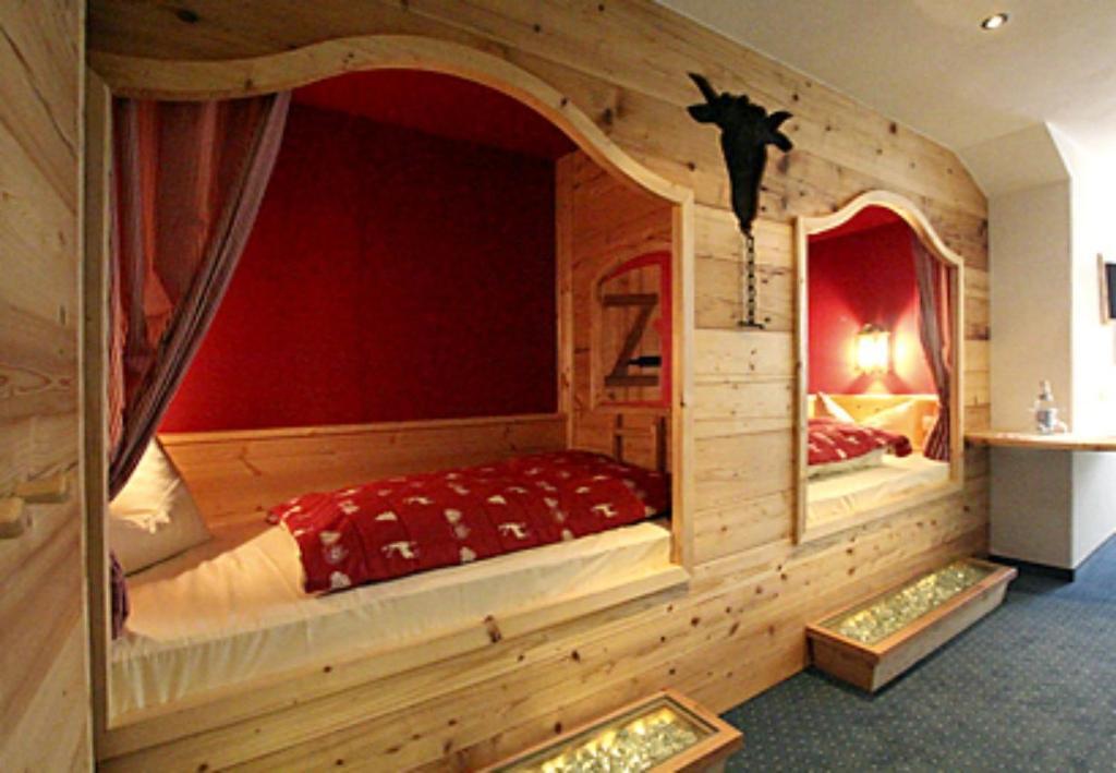 Gasthof Falkenstein - Metzgerei Schwaiger - フリンツバッハ 部屋 写真